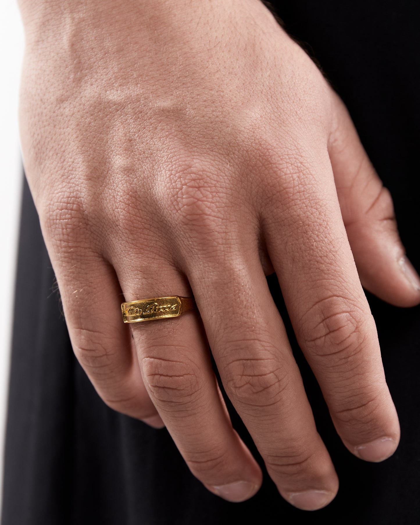 Tutto Passa Ring Gold